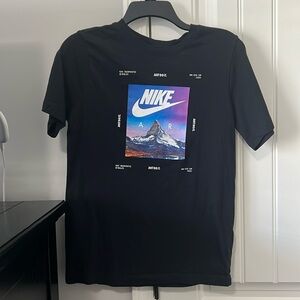 Nike tee shirt. Boys XL. Black
